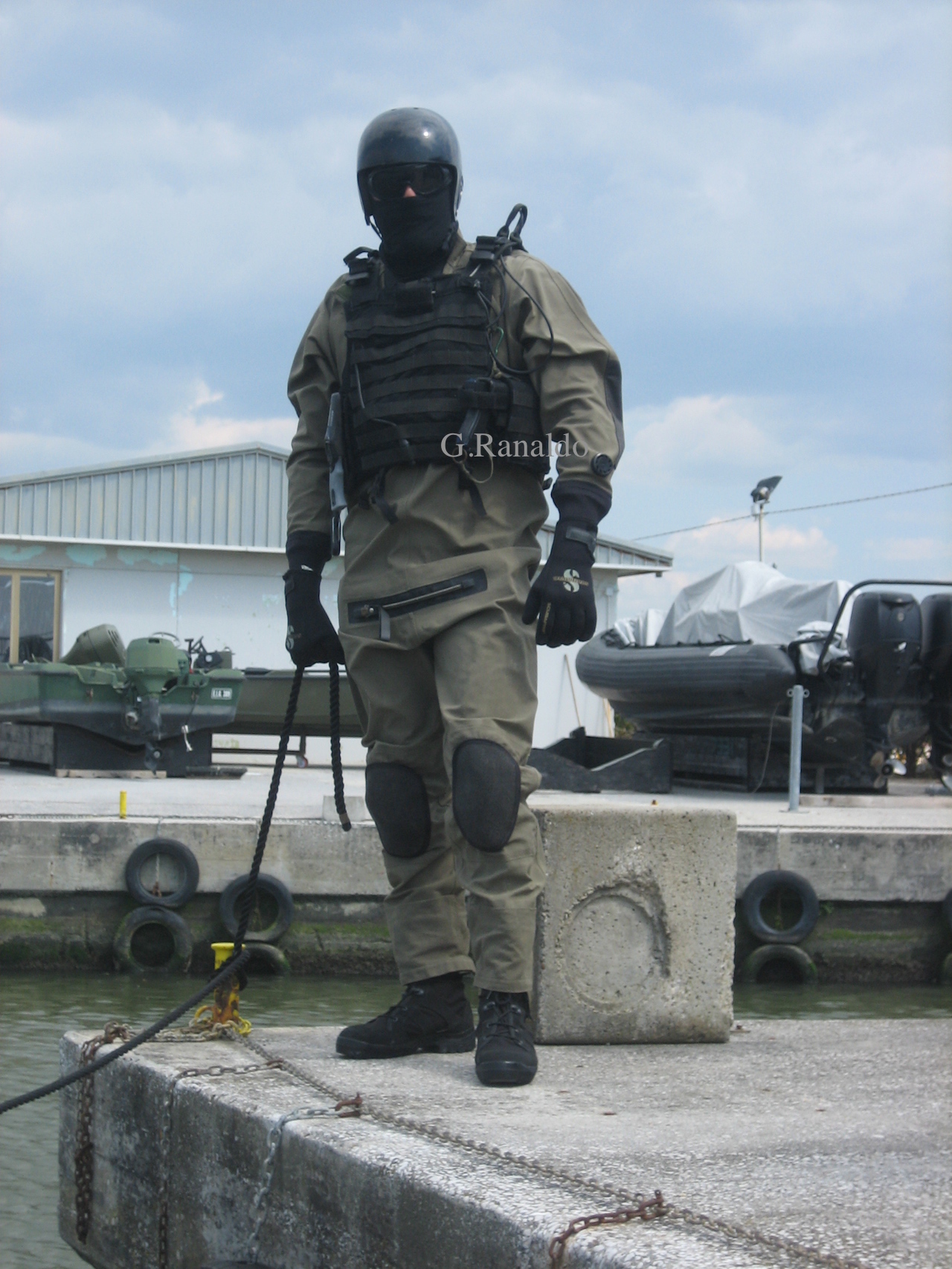 Foto-G.Ranaldo-Operatore-Nucleo anfibio.JPG